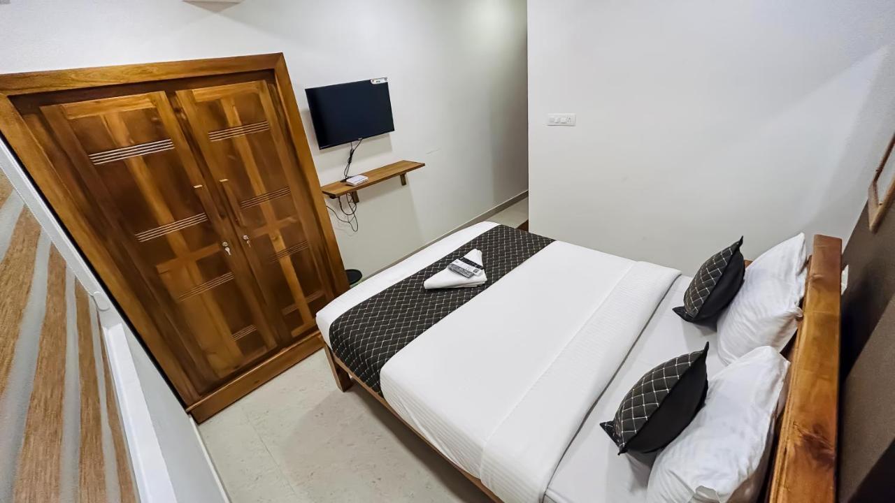 Emerald Inn Kochi 外观 照片